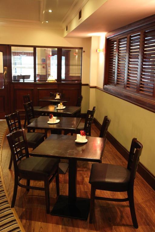 Dalton Inn Hotel Claremorris Kültér fotó