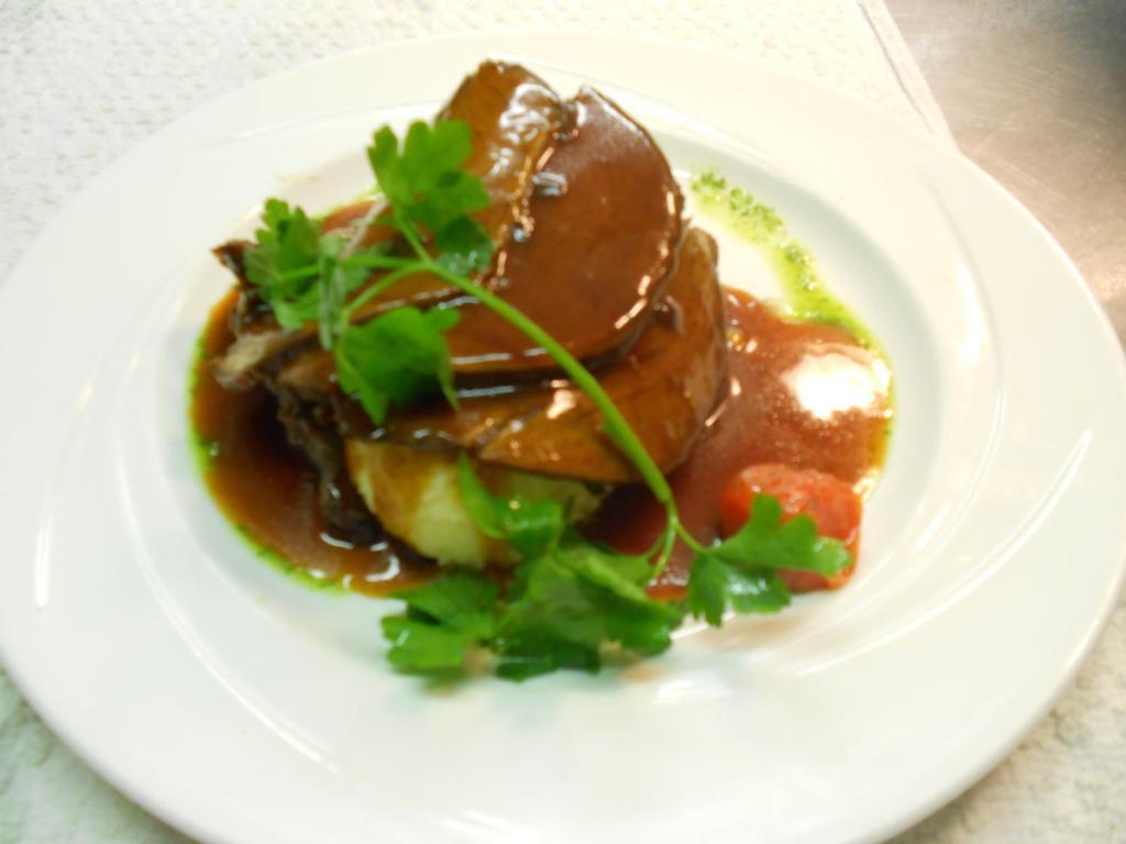 Dalton Inn Hotel Claremorris Kültér fotó